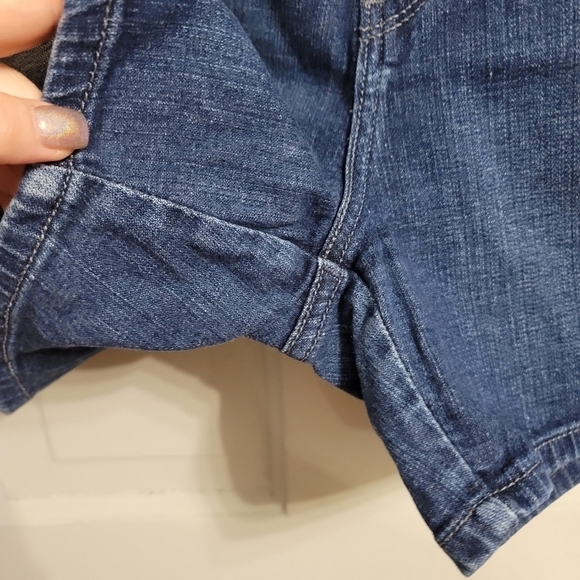 Levi's HIGH RISE WOMEN'S SHORTS MEDIUM WASH - Picture 3 of 6